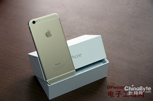 三星Note4決戰iPhone6 Plus/華為Mate7：大屏強機 誰將無力招架？