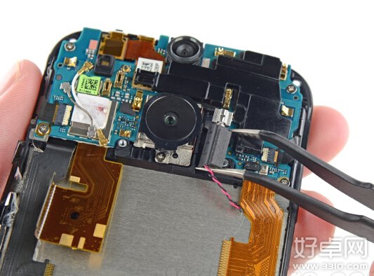 htc one m8拆機圖分享 看看這手機做工如何