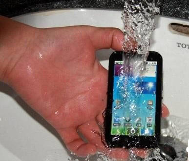 手機進水了怎麼辦？